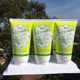 SỮA RỬA MẶT GẠO THÁI LAN