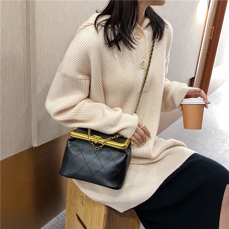 Túi Đeo Chéo Đính Đá Phong Cách Mới 2022 Thời Trang