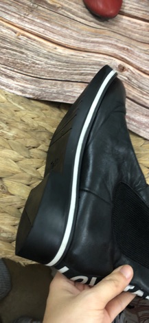Chelsea boots hiệu Tata size 36 da thật