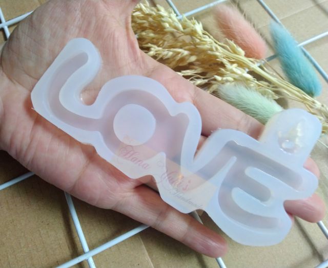 Khuôn Chữ Love dùng trong trang trí sáng tạo Resin Handmade