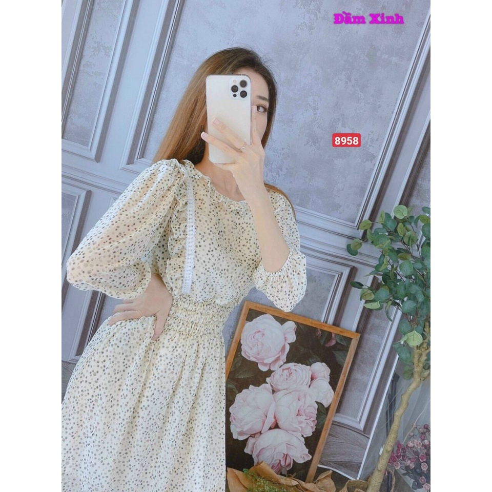 Đầm voan hoa nhí dáng dài chất voan mềm mịn quyến rũ,tạo nét dịu dàng dễ thương cho Nàng