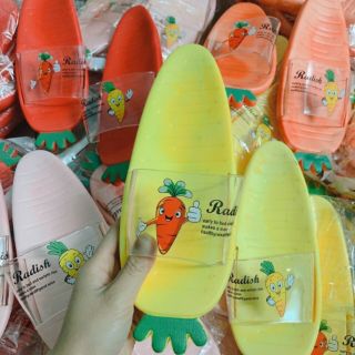 Dép kiểu nữ hình carot