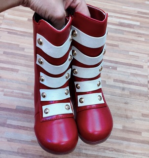 Giày boot ống bé gái-220k