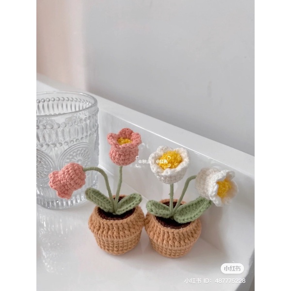 Chậu hoa len móc handmade