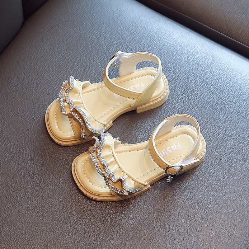 Giày sandal bé gái mã 699