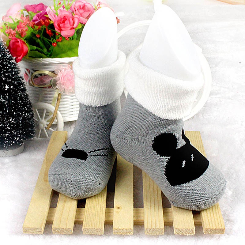 Vớ Chống Trượt Dày Dặn Giữ Ấm In Họa Tiết Hoạt Hình Dễ Thương Cho Bé 0-1 Tuổi