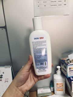 Sữa rửa mặt và tắm