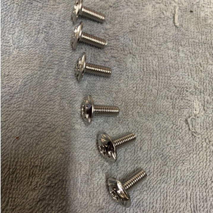 Ốc salaya gắn ốp pô xe exciter 150 ( 1 bộ 6 con như hình )