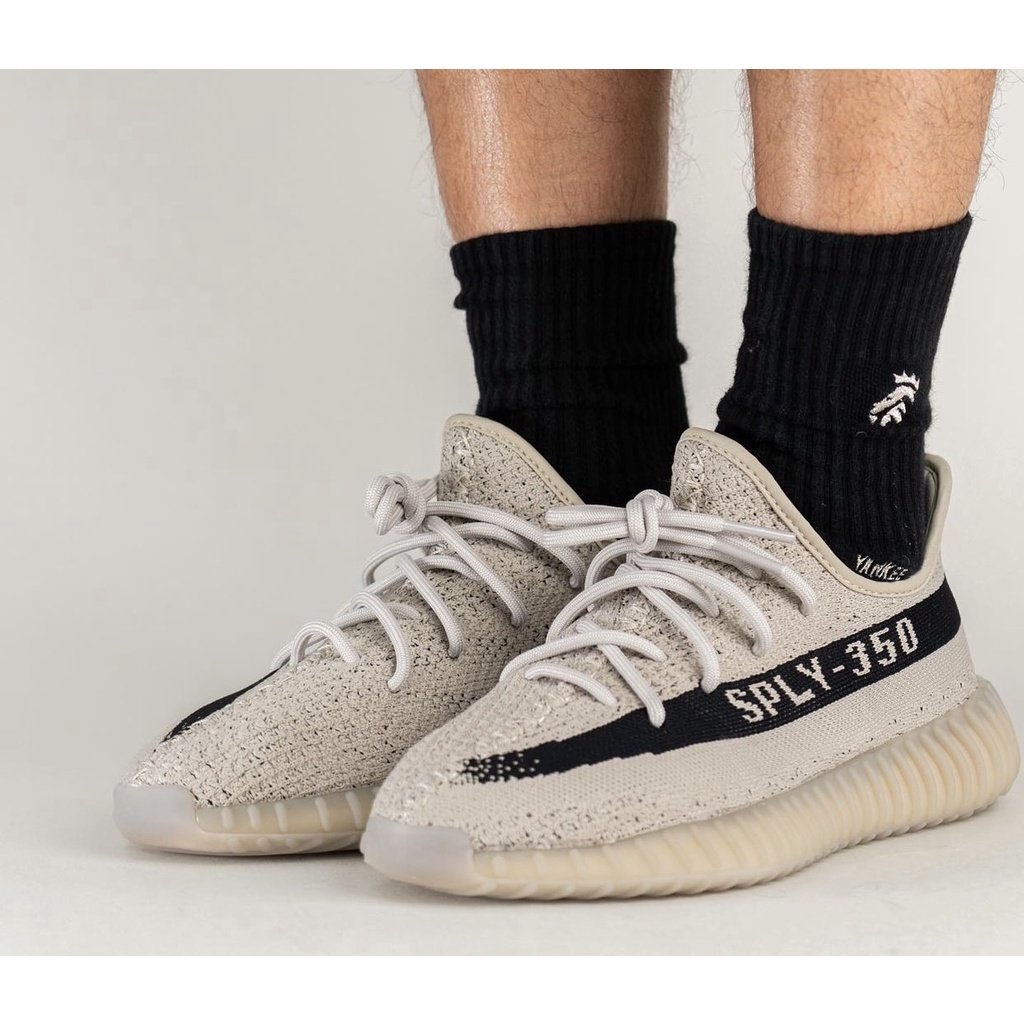 [CHÍNH HÃNG] Giày Sneaker Adidas Y.e.e.z.y Boost 350 V2 - Beige/Black &quot;HP7870&quot;
