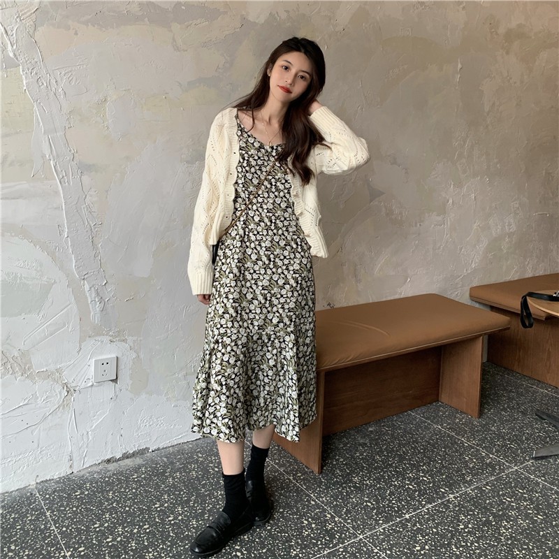 Set Trang Phục ULZZANG Váy Liền Hoa Nhí 2 Dây + Áo Khoác Cardigan Cho Bạn Nữ