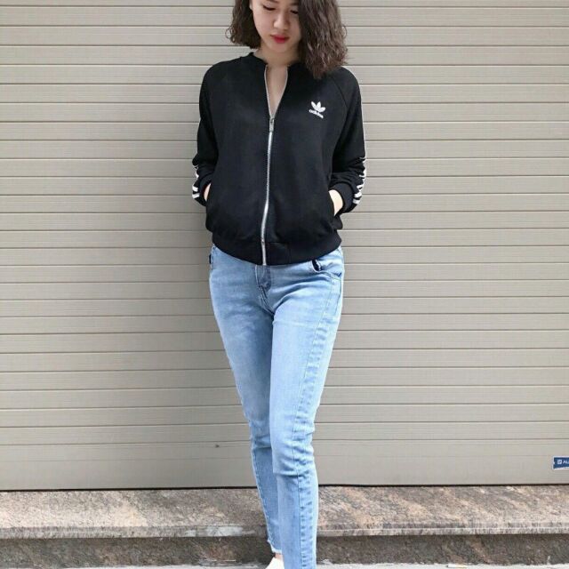 Bên shop mình mới về áo khoác adidas cực đẹp cực xinh chất cực độc đẹp j năng động trẻ trung mà giá lại quá tốt size sml