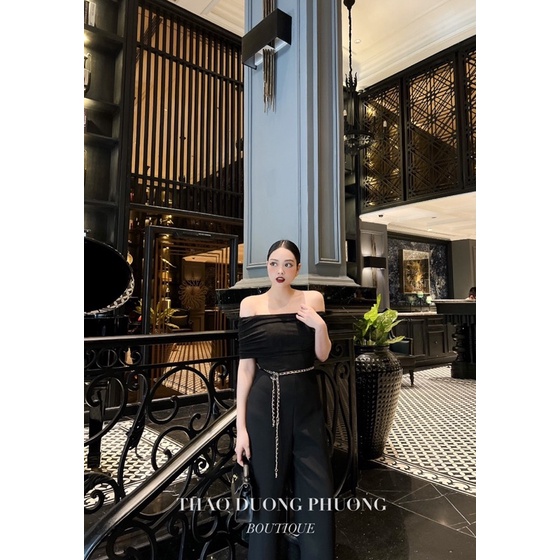 Jumsuit trễ vai quần suông