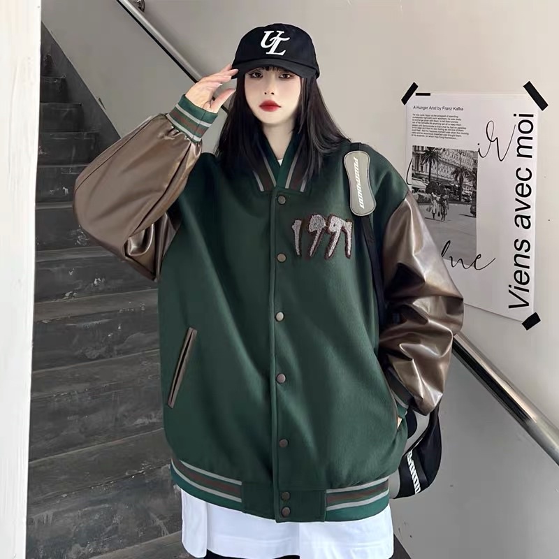 Varsity xanh lá phối tay nâu chất liệu dạ ép tay da