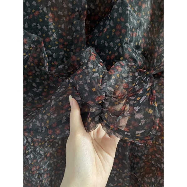Áo sơ mi hoa organza