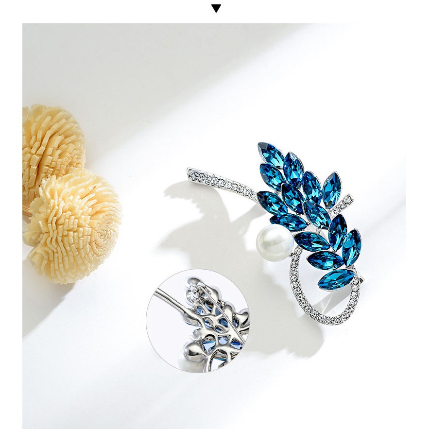 Cài áo thời trang đính đá xanh GC178