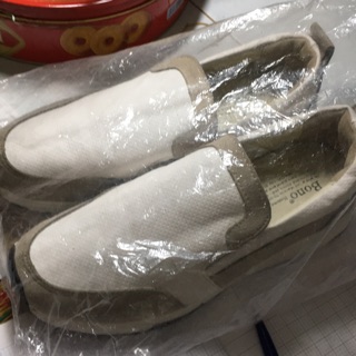 Giầy nguyễn loan 150k