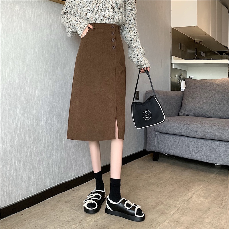 Chân Váy Nhung Dài Dáng Chữ A Dài Một Hàng Nút Cài Phong Cách Retro Đơn Giản Mùa Thu Đông Kiểu Mới