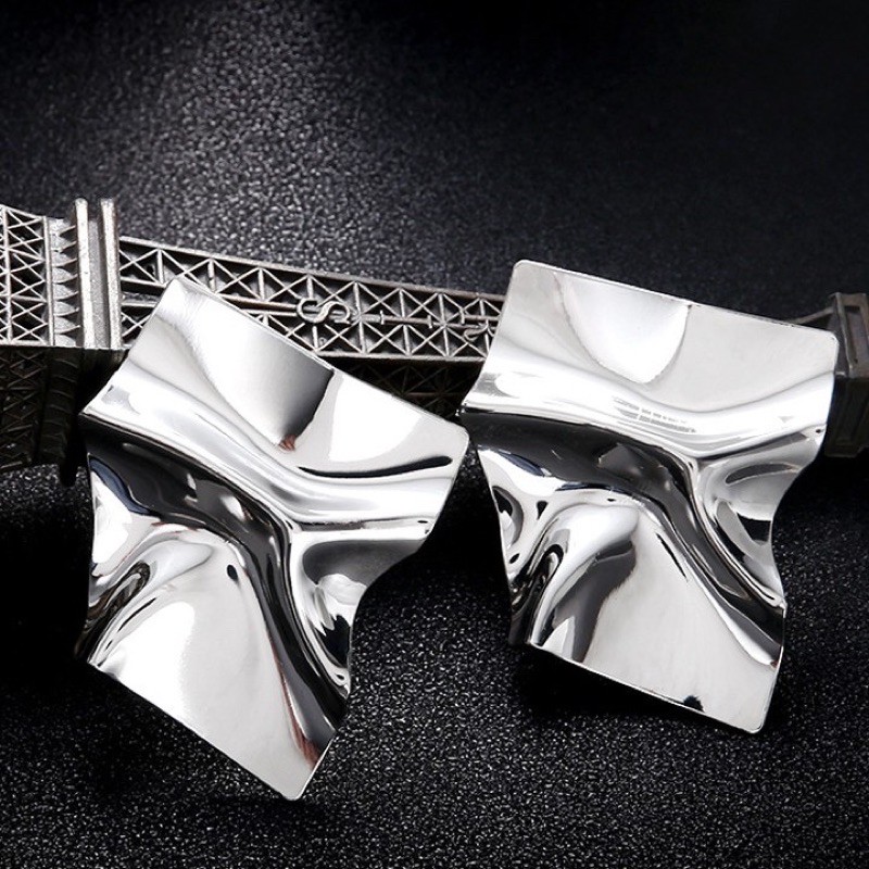 Bông tai hình học