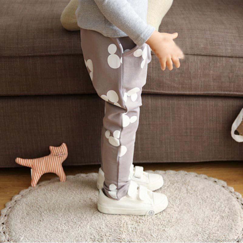 Quần dài in hình chuột Mickey cho bé