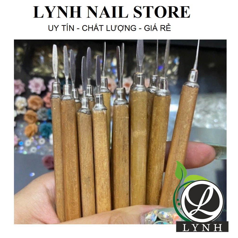 Cây lấy khóe tiện lợi, Lấy khóe móng cán gỗ - Dụng cụ nails cần thiết
