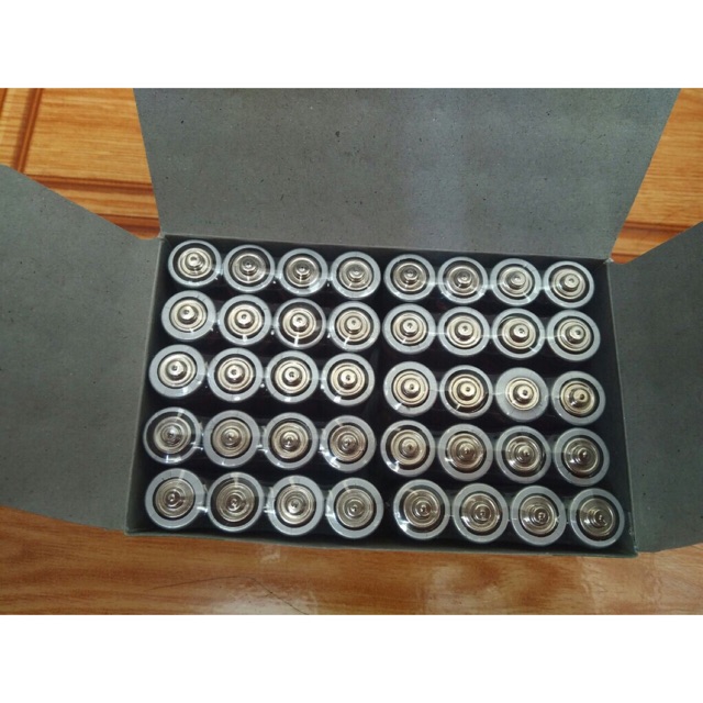40 viên pin AA con thỏ