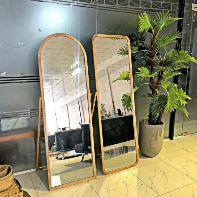 Gương toàn thân khung gỗ treo tường mái vòm, nịnh dáng decor shop thời trang kích thước 60x170cm MIRRORTOCTOC