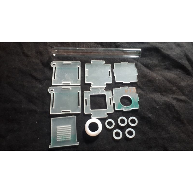 Tổ kiến  mini trong suốt kèm ống nghiệm thủy tinh có vòi thêm nước