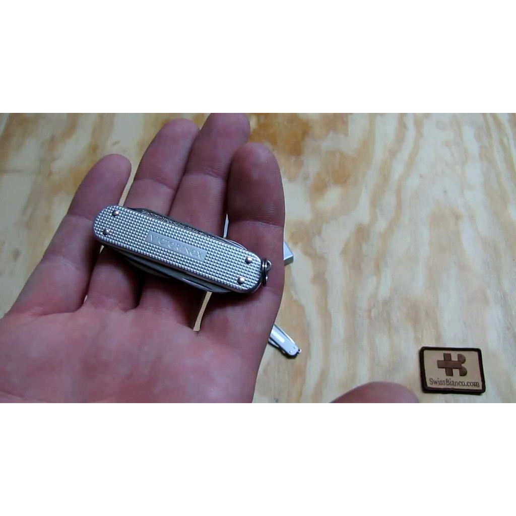 Dao đa năng Victorinox Minichamp alox
