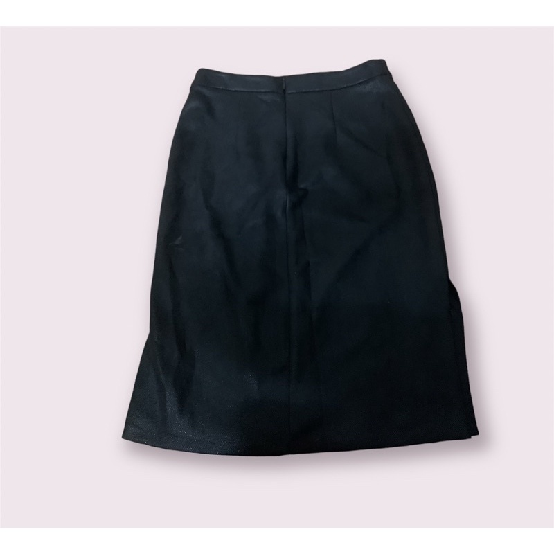 Chân váy xẻ tà dáng dài secondhand