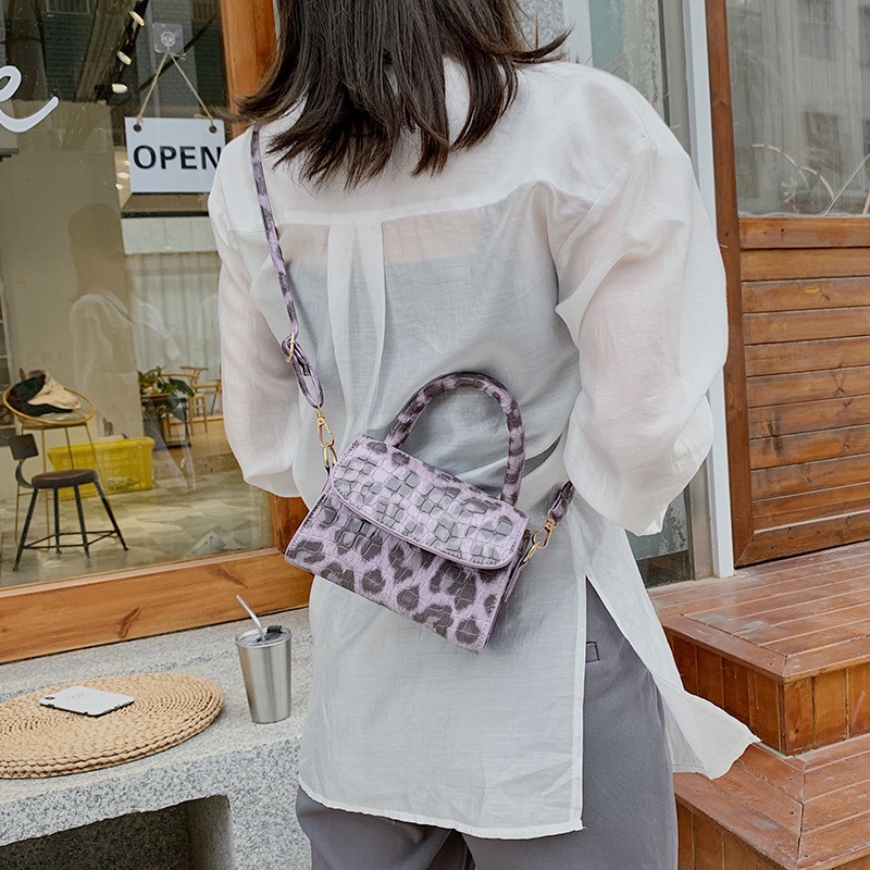 Túi Đeo Chéo Một Bên Vai Dáng Vuông Nhỏ Dập Nổi Họa Tiết Đá Cổ Điển Thời Trang Mùa Hè Hàn Quốc 2020 FF4033