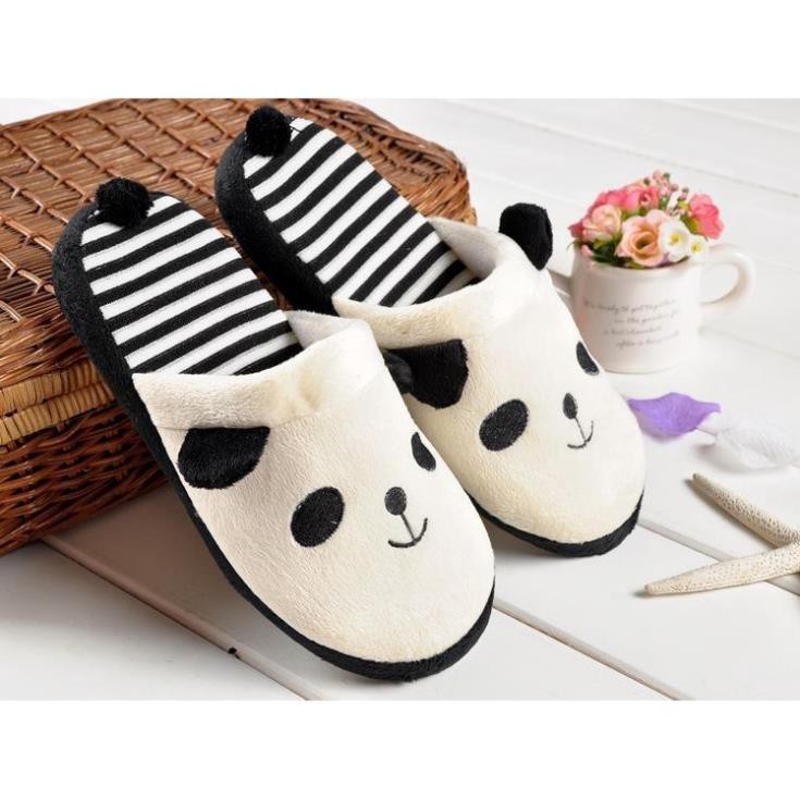 Dép hình Panda dễ thương đi trong nhà