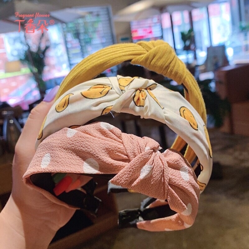 Bờm cài tóc thắt nút nhiều họa tiết phong cách Hàn Quốc, màu sắc đa dạng cho các bạn nữ lựa chọn