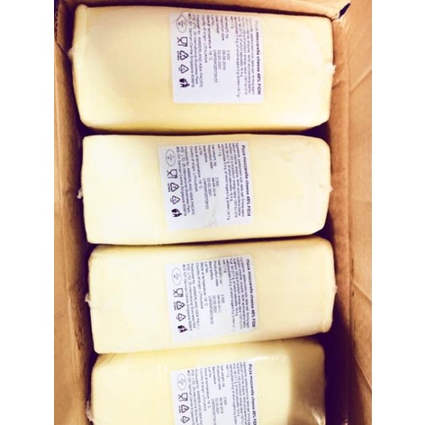 500G PHÔ MAI MOZZARELLA NGUYÊN MIẾNG (Chiết lẻ từ khối 2,5kg)