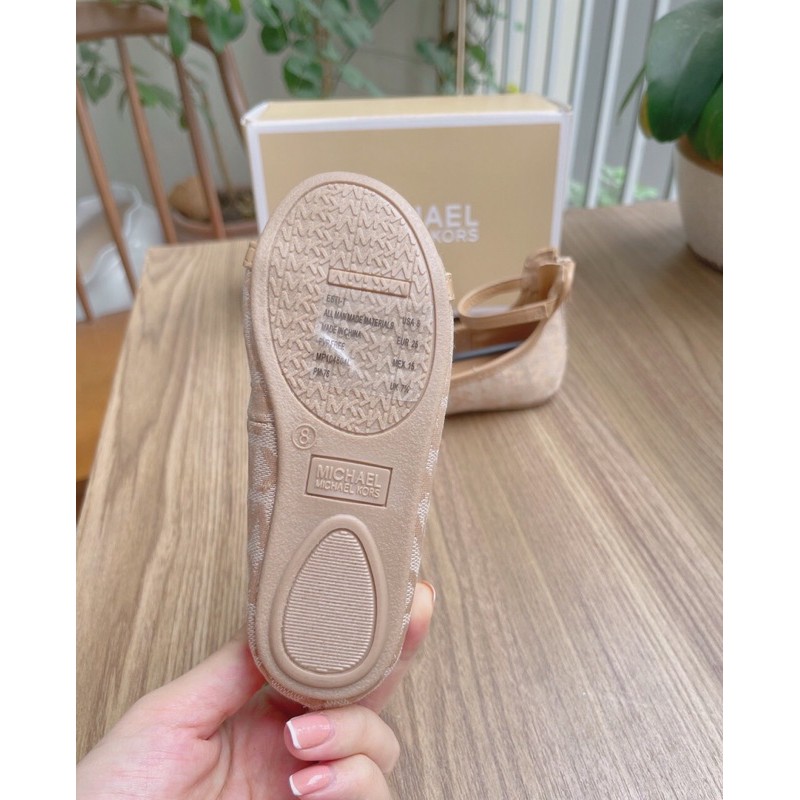 Sandal MK fullbox xuất dư xịn