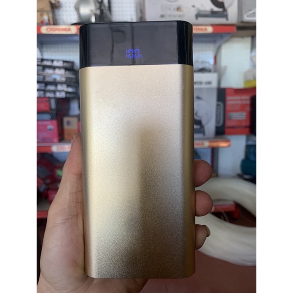 Sạc dự phòng vỏ nhôm sang trọng,cao cấp.chuẩn 14.000mah(có sạc nhanh)
