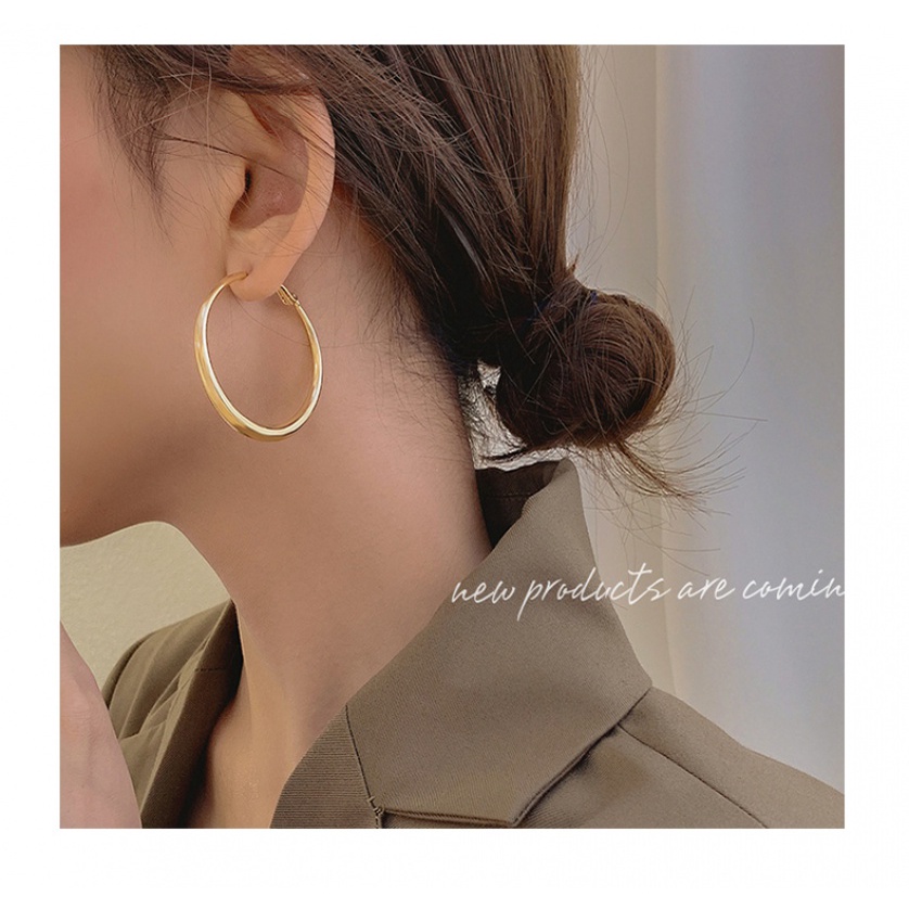 Bông tai hình tròn phong cách retro mới 2023 cho nữ