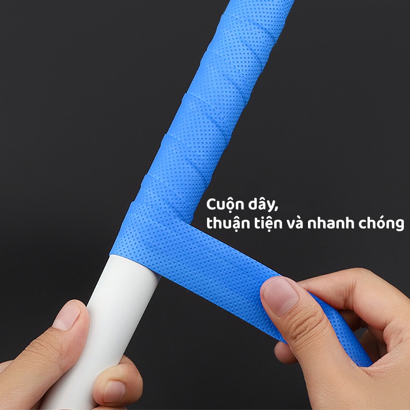 Quấn Cán Vợt Cầu Lông, Quấn cán vợt có gân,  lỗ thoáng khí bề mặt, êm tay, bám tay, thấm mồ hôi tốt. chống trơn.
