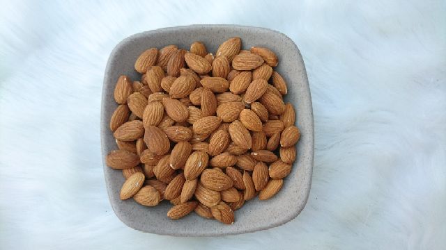 500GRAM HẠNH NHÂN CHUẨN MỸ (SẤY CHÍN/HẠT SỐNG/RANG BƠ VỎ MỎNG) ăn liền,làm sữa,granola,ngũ cốc với macca,mắc ca,hạt điều