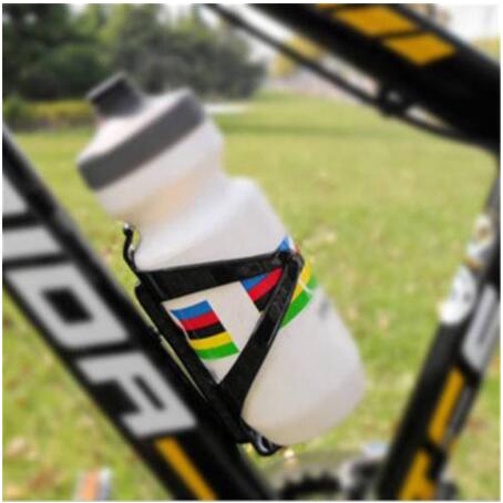 Giá đỡ để bình nước gắn xe đạp bằng kim loại