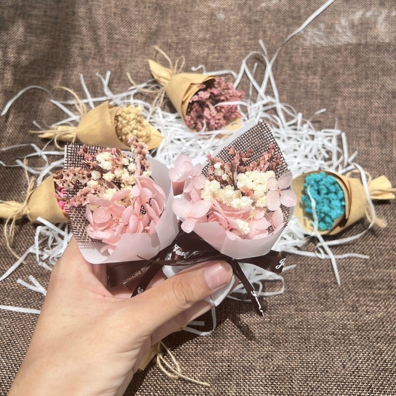 Hoa khô mini size 10-12cm trang trí bánh kem bỏ hộp quà tặng by Mihalen