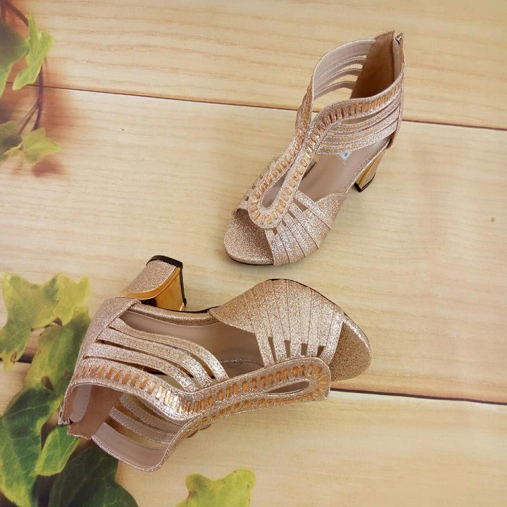 Giày sandal nữ cao gót 5p hàng hiệu rosata màu vàng thời trang ro172