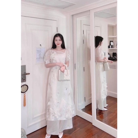 Áo Dài Cách Tân Thiết Kế Cao Cấp-Áo Dài Voan Tơ 4 Tà Cổ Lệch (Hàng May Thủ Công Nên Vui Lòng Đợi)