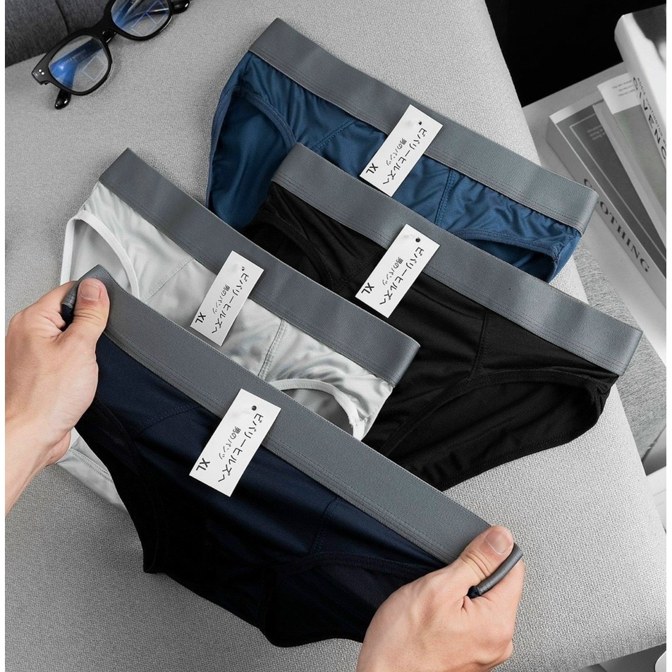 Hộp 4 quần lót cotton cao cấp - quần sịp TAM GIÁC cạp 3cm, ôm sát cơ thể, co giãn 4 chiều thoải mái.