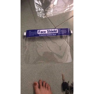Kính chống dịch giọt bắn
