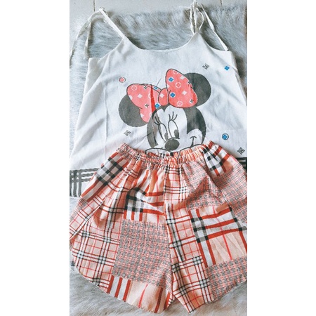 ngủ dây Mickey 😍