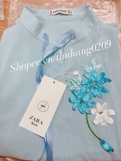 Áo sơ mi thêu hoa