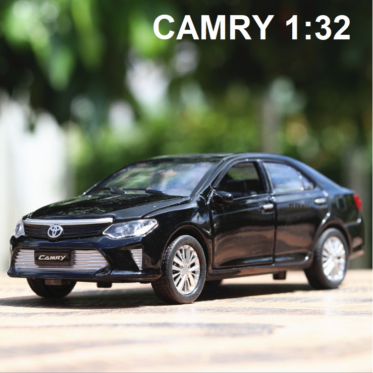 Mô hình xe ô tô Camry 2.4G đồ chơi trẻ em tỉ lệ 1:32 bằng sắt có đèn và âm thanh xe mở được các cửa