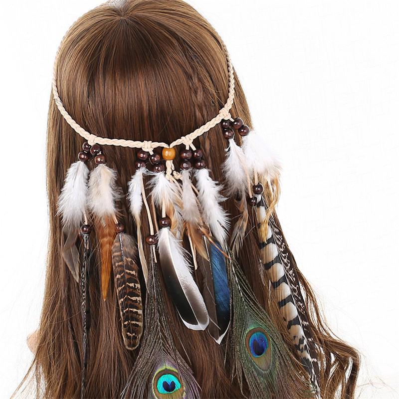 Băng đô cài tóc đính lông vũ phong cách boho