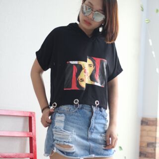Áo Croptop đen phối khoen