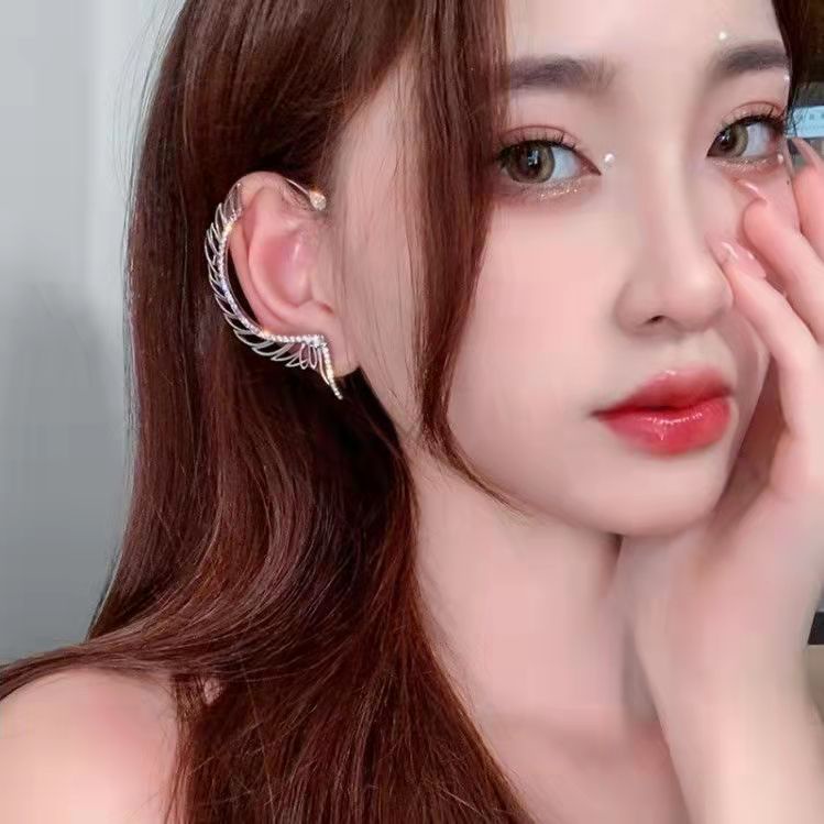Bông tai phong cách nữ thần Hy Lạp ấn tượng kẹp vành tai  BT247